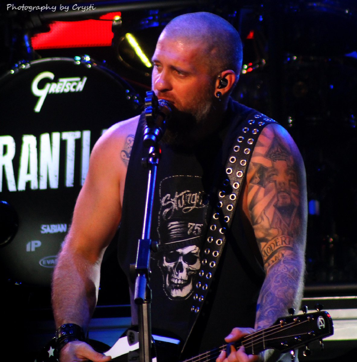 crystihicks's tweet image. Two tours, back to back, and @BGCruise on the horizon @BrantleyGilbert is putting in the work!  We see ya, BG!  #BGNATION #TheDevilDontSleep #RedbloodedRocknRollRedneckExtravaganza