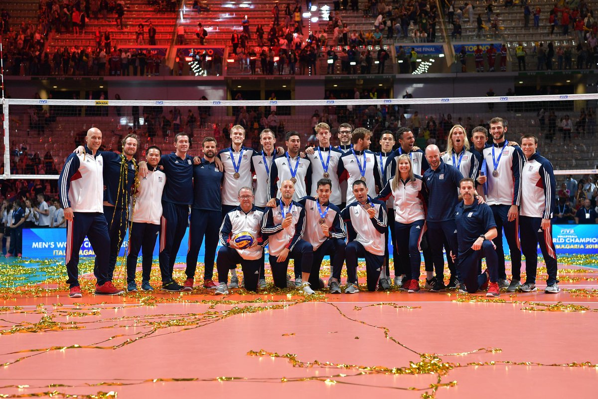 The U.S. Men's Team show their bronze medals