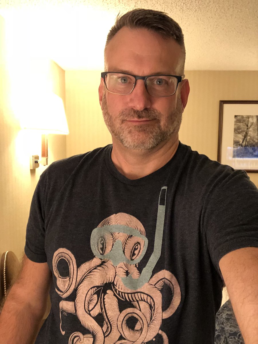 DustinHasPlans's tweet photo. I am who I am. Personal Dustin vs Business Dustin. https://t.co/fZESgW5xUz