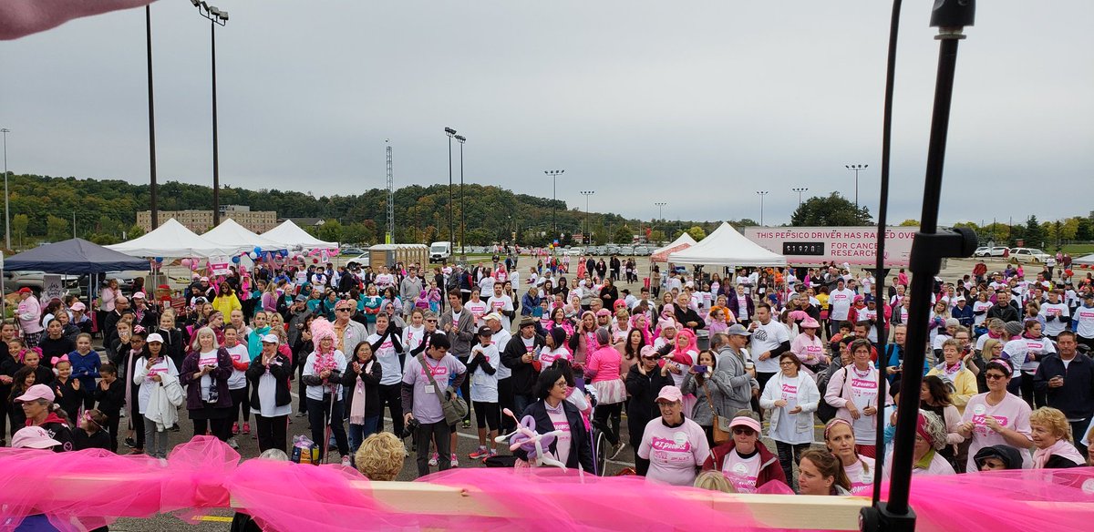 This morning many came out for breast cancer fundraiser sponsored by #CIBCRunfortheCure <a href="/berryonline/">Berry Vrbanovic</a> @MayorDougCraig <a href="/DaveJaworsky/">Dave Jaworsky</a> <a href="/MarwanTabbaraMP/">Marwan Tabbara MP 2015-2021</a> <a href="/redman4region/">Karen Redman</a> @AmyFeePC