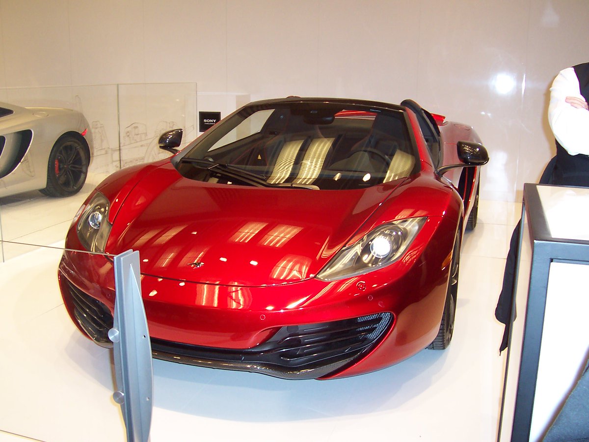 OlGuyShouldBDed's tweet photo. While looking through the archives I realized that one of my dreams had come true.
In 2013 I took 2 pictures from behind barriers at the @autoshowcanada .
In 2018 I drove that same model in the same colour!
The MacLaren  MP4-12C Spyder didn't disappoint.  😃 https://t.co/KYN9cuiGq4