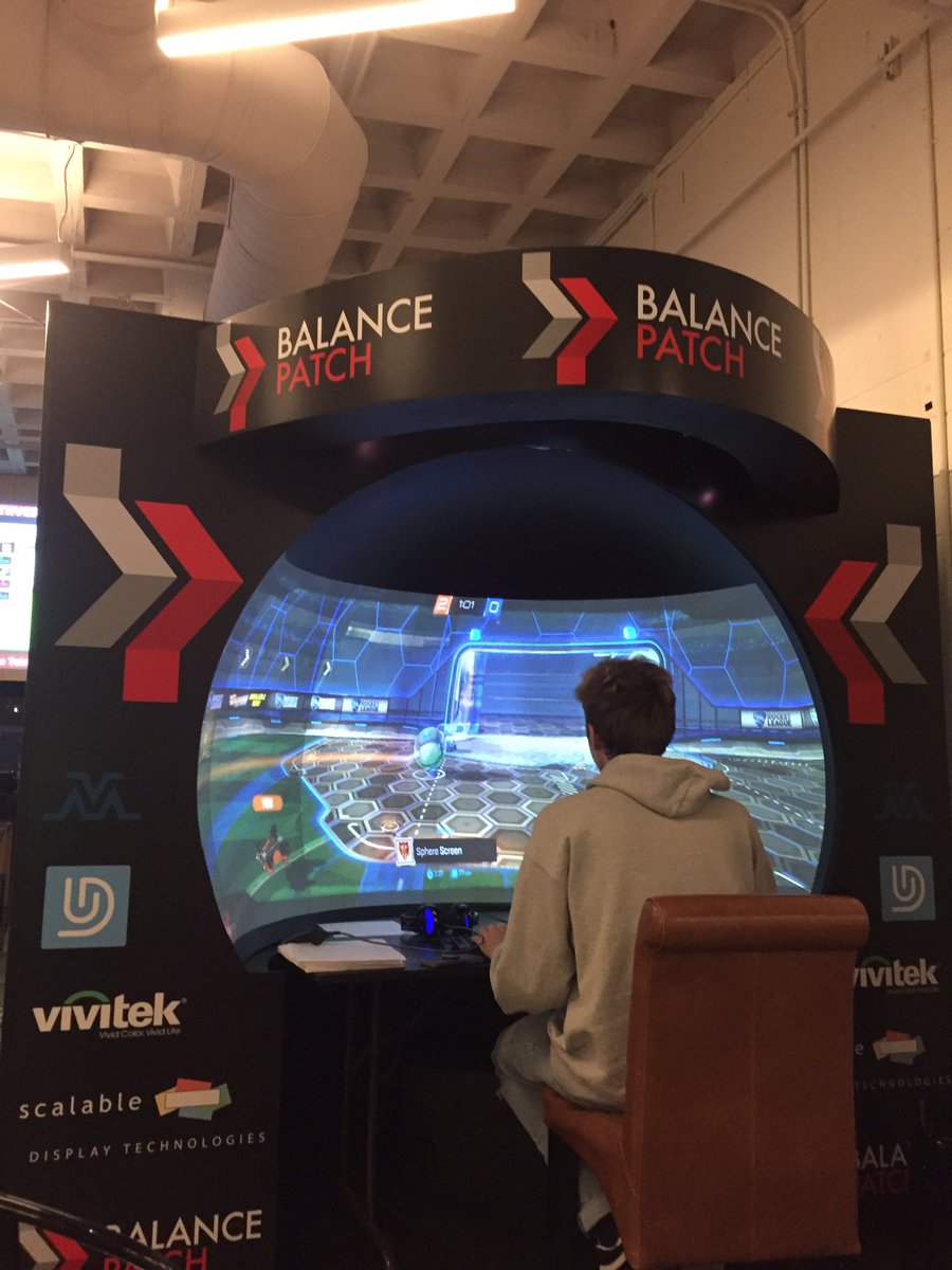 Unified_Display's tweet photo. Sphere Screen is live this evening at Balance Patch in Boston, come on by for some gaming! https://t.co/knhQq0ZjcL