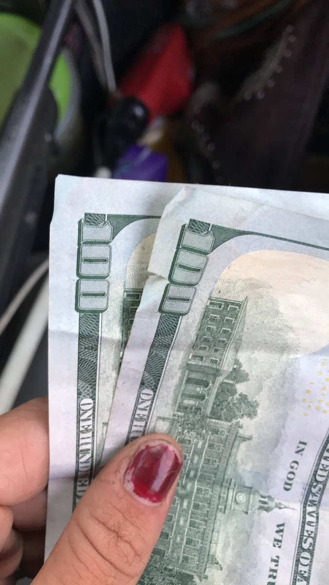 mackenzieC_96's tweet photo. Love that Murphy -Hudson training. Showed up to day work just to go work cattle with my boyfriend and ride my colt, not expecting wages. Left with a grown mans day wage. ✌🏽👏🏽 https://t.co/9Hggddd9pg