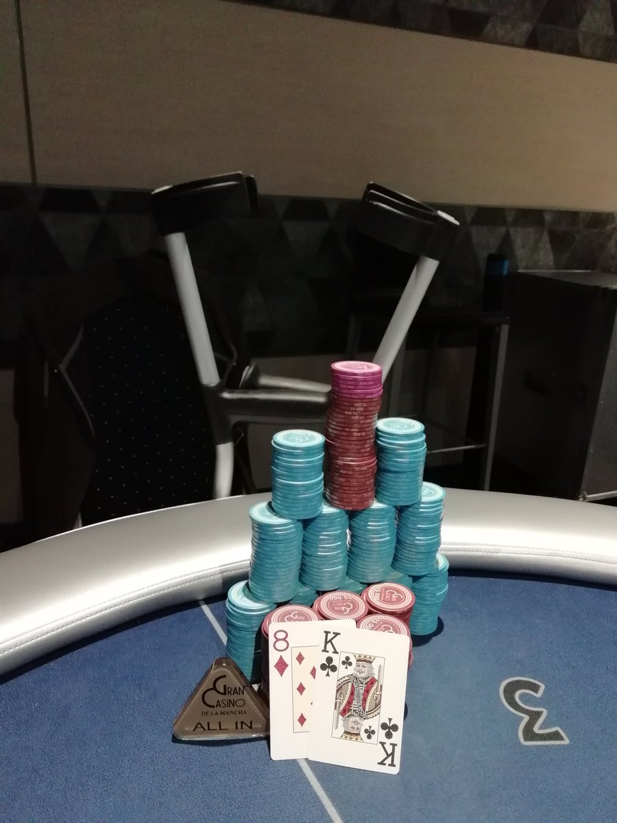 CasinoLaMancha's tweet photo. Mesa final y ganador de nuestro #ParaleloHyperturbo

Enhorabuena!!!

Os esperamos la semana que viene con una nueva edición de nuestro #MegaMensual https://t.co/AJWBr0PS6r