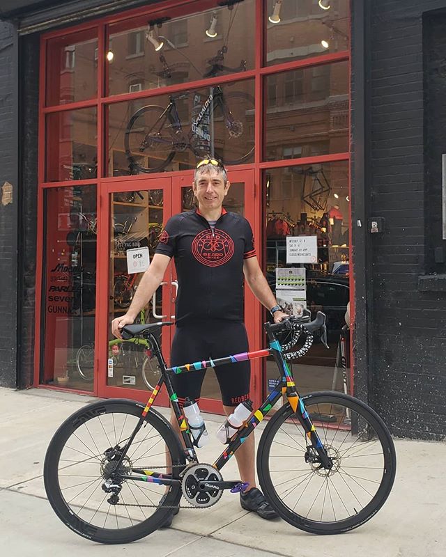 RedBeardBikes's tweet photo. Bruno took home this @parleecycles Z-Zero last week. At the last minute, he added purple @rideissi pedals. Unbridled joy. Congrats, @bruno.bailo2! #parleecycles #redbeardbikes #dumbobk #art https://t.co/ZyYWMArrQx