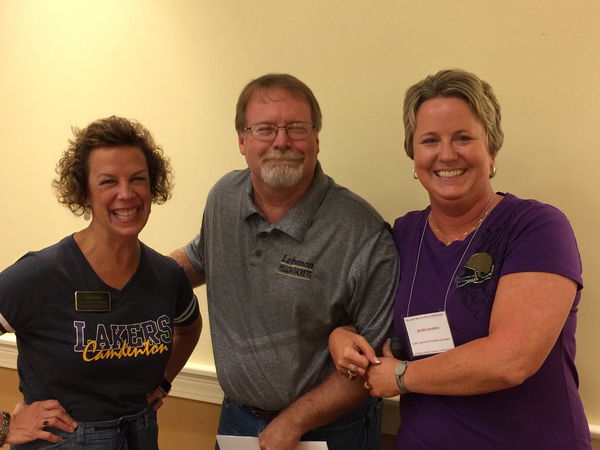 ctefocus's tweet photo. Lebanon and Former & Current Camdenton Admin team at sec school principals / CTE Directors conf. #wegetalong @kdavis008 #cteworks https://t.co/kmyZ08QJ8i