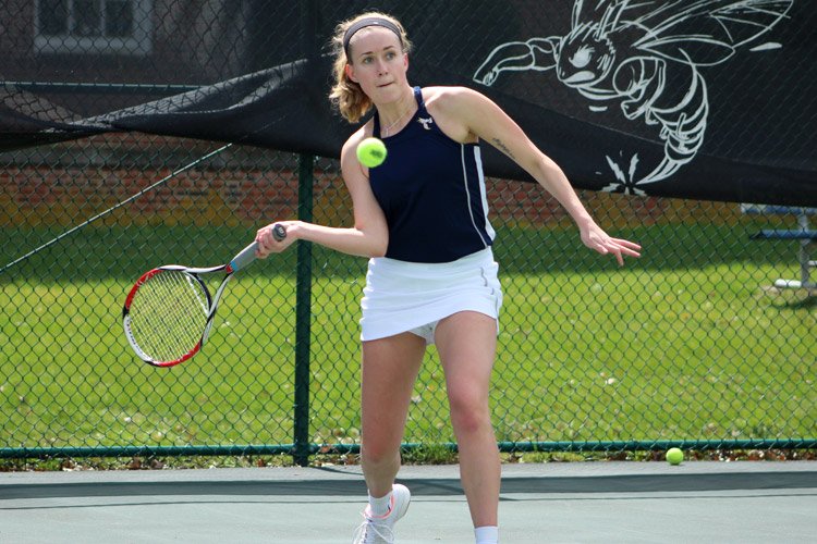 .<a href="/ehc_tennis/">Emory & Henry Tennis</a> Emory &amp; Henry Women's Tennis Defeats Maryville (Tenn.), 7-2, In Season-Opener Sunday gowasps.com/x/zurs0 #GoWasps #StingersUp