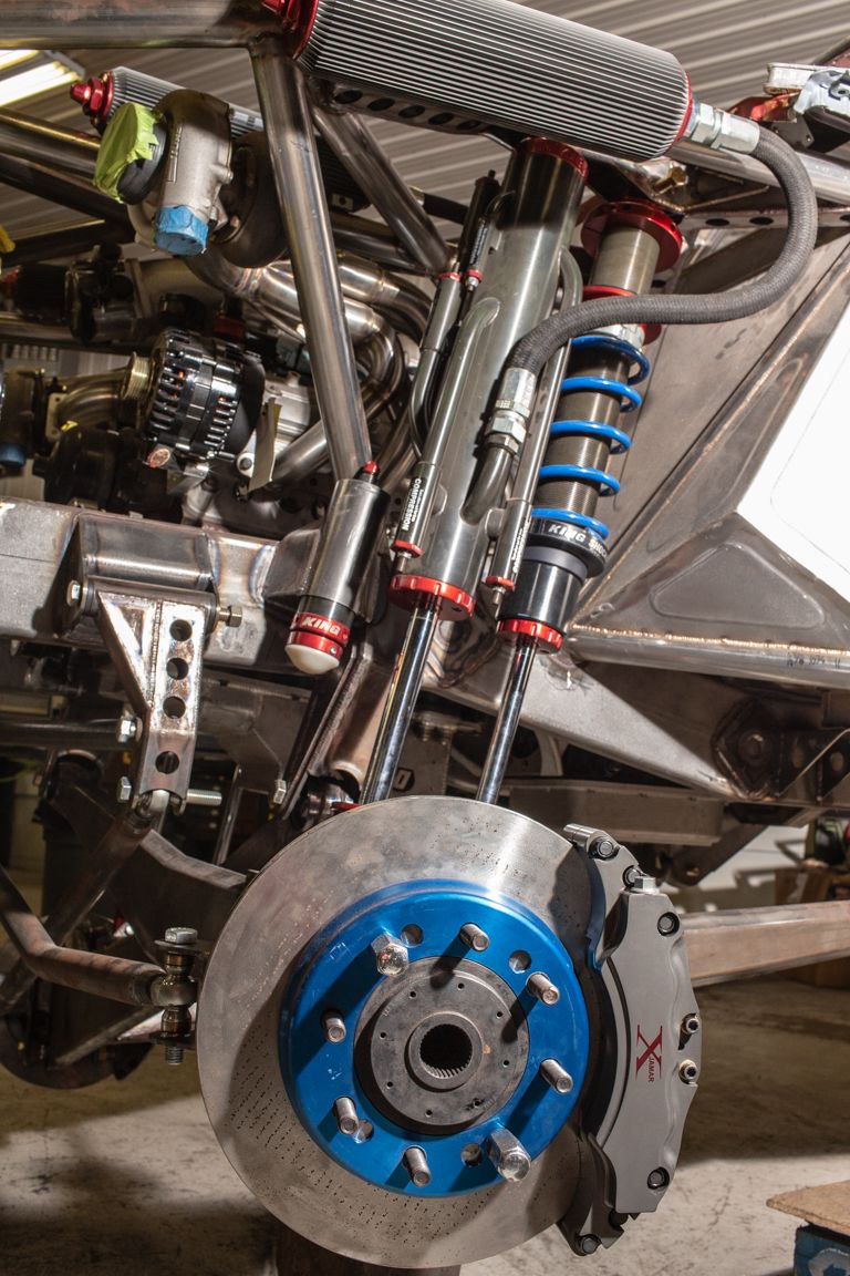 GriffenFabWorks's tweet photo. The #povertyrunner showing some flair with those sweet blue rotors!

#griffenfabworks #gfw #gfwbuilt #byroncenter #prerunner #offroad #performance #offroad #highspeed #lowdrag #king #kingsuspension #itsgoodtobetheking custom #fabrication https://t.co/PGRXVv6xWE
