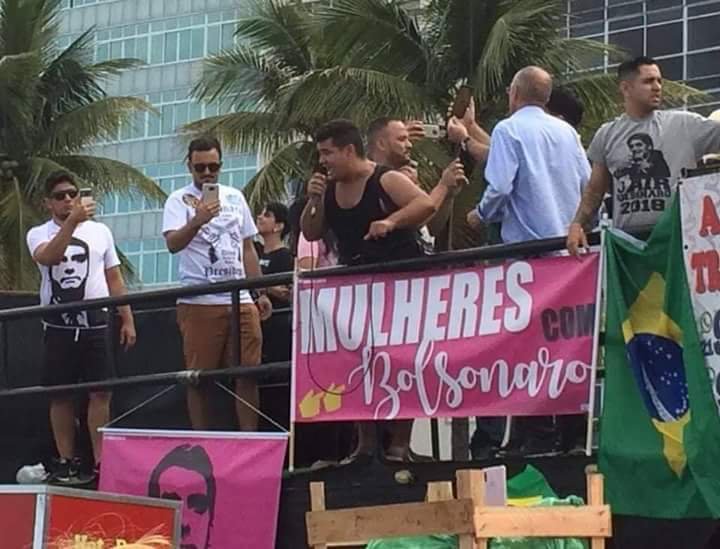 ManuelaDavila's tweet photo. Encontre o erro 👇 https://t.co/dz1KYLHbz8