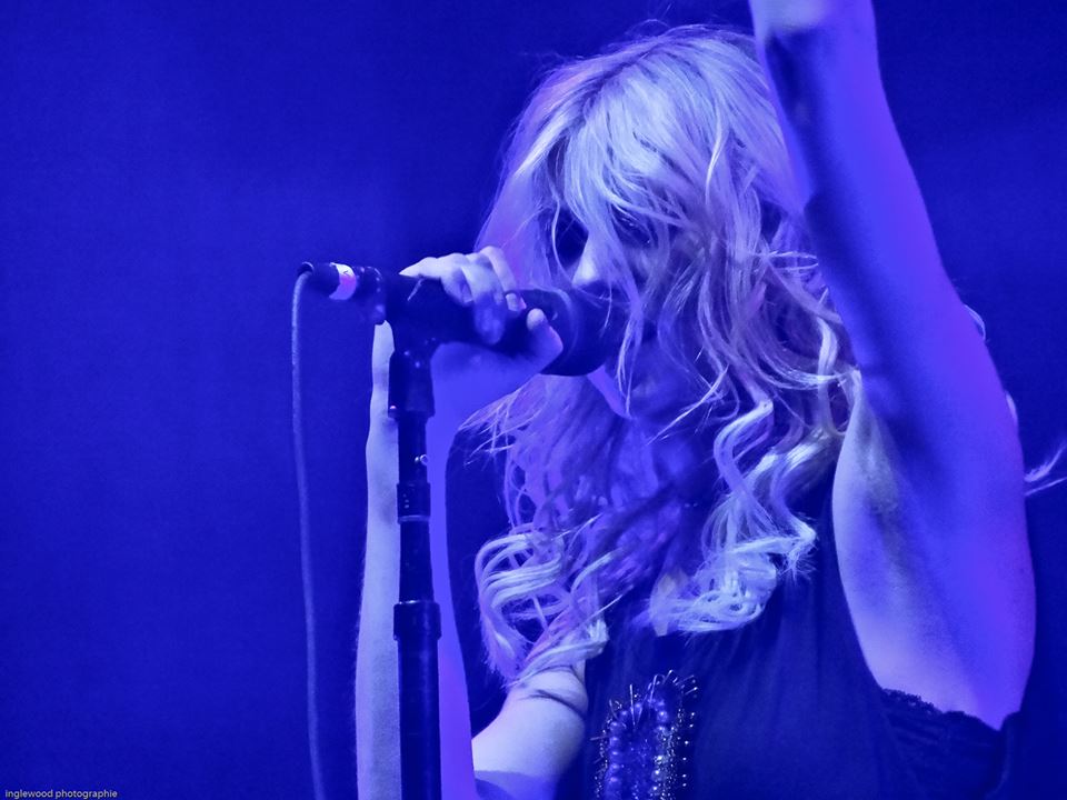 moreblack666's tweet photo. #taylormomsen #theprettyreckless #goingtohelltour https://t.co/Ci41KJiTfv