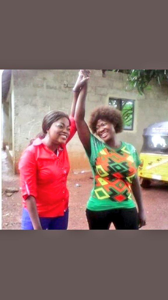 glad_unique's tweet photo. This is my mood right now, laughing seriously the way #teamnina and #temceec ignored the the stupidity of some #teammiracle #teamtolex #teamtoracle hyping miracle and tobi trying Nina but #teamcena just ignored them totally I know they are seeking attention from teamcena #BBNaija https://t.co/hKJtWNhbub
