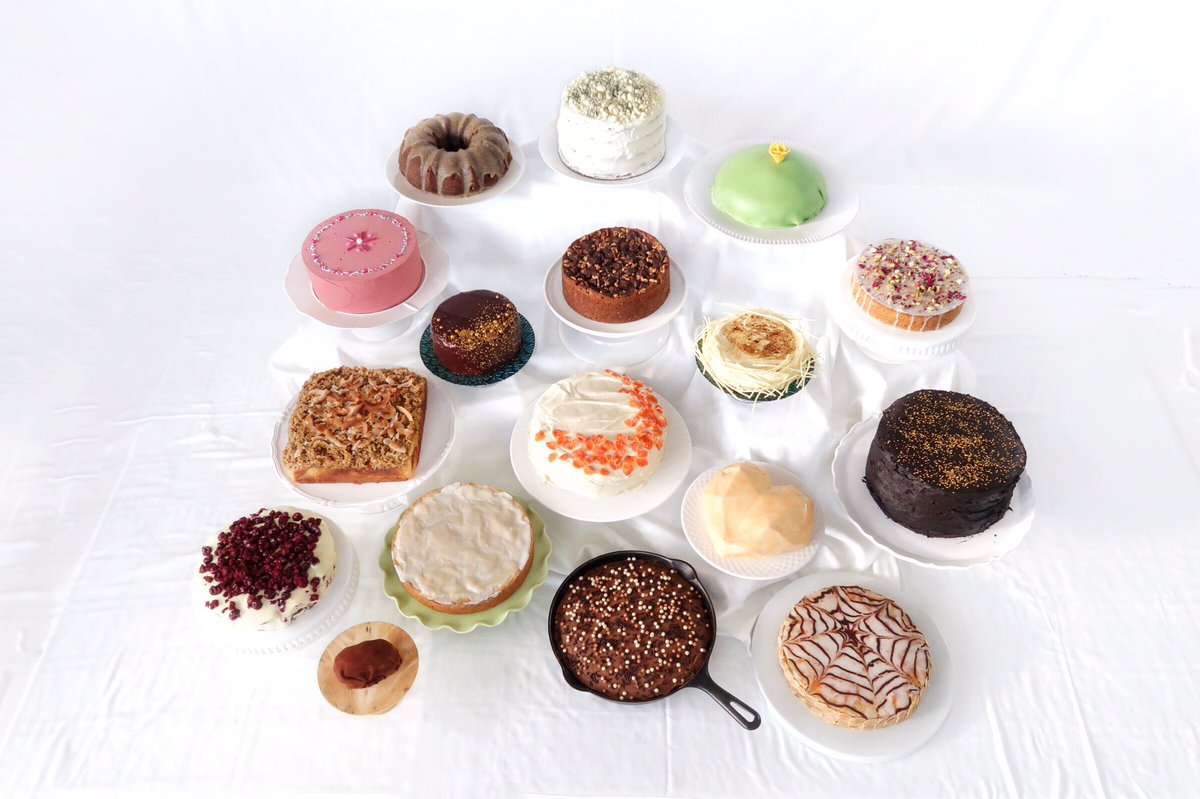 foodpr0n's tweet photo. Graduating class of #cakeday2018. My contributions to the cause: a biscuit “cake” and a corn & peach entremet. Great times with the extended #AFoodMob family. https://t.co/X8UMDfhbuE