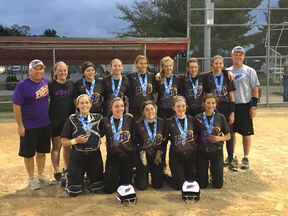 Coach_BigJim's tweet image. Congrats to KC Elite 04. Championship runner-up after defeating Angels, KC Peppers, and St. Louis Chaos all quality teams and clubs. Finished weekend 5-2. Great job!