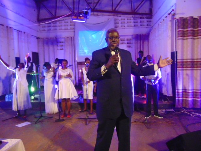 ChriscoChurch's tweet photo. We give God the glory, more souls were added to the Kingdom. #WorshipEvening #ChriscoBugolobi https://t.co/h7PQ6n4ZsE