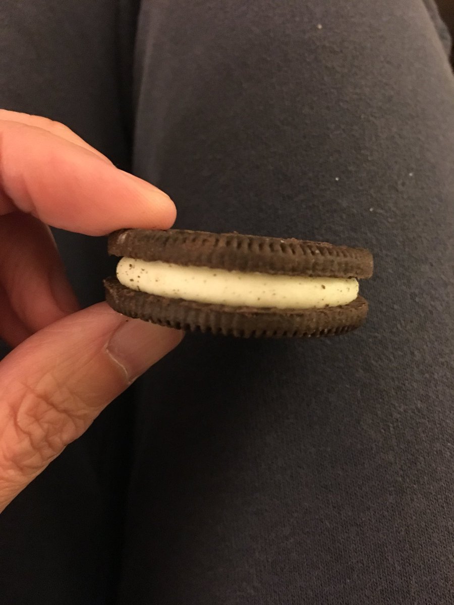 wdw_lovin_ma's tweet photo. I remember double stuffed Oreos being bigger. Hmmm? @Oreo #morefilling https://t.co/nYwOLCj9cX