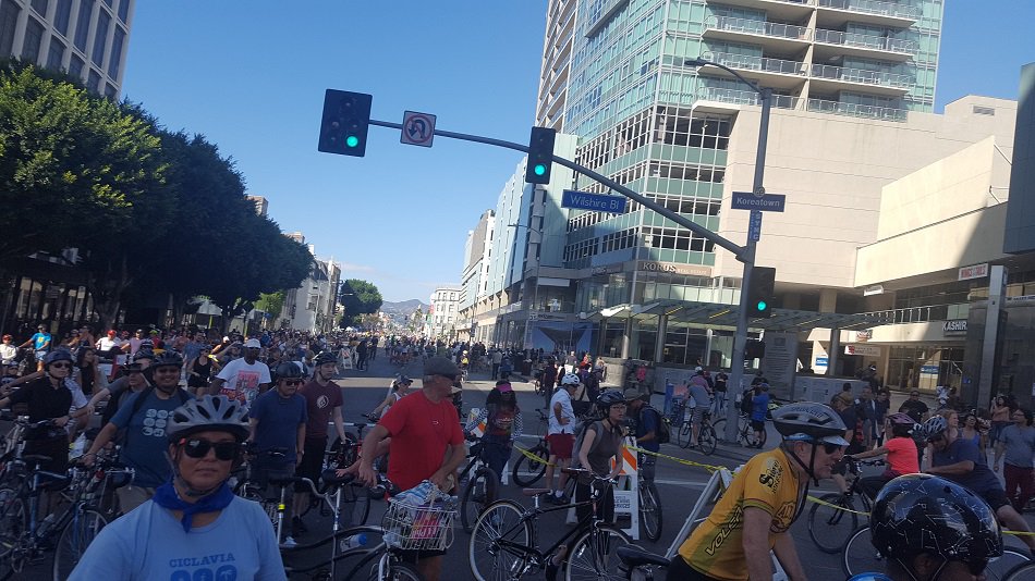LosAngelesCM's tweet photo. Probably one  of the best Ciclavia routes so far this year. https://t.co/hfbKTOcM2N