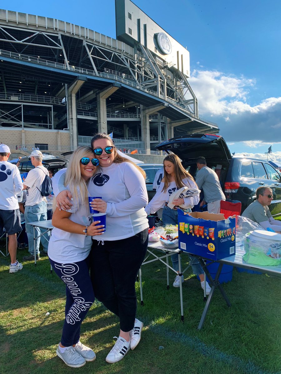 erikahudock's tweet photo. 💙💙💙 @maggie_jeannn plz come back soon ... PSU (&amp; I) miss you already https://t.co/dulH4o0qfF