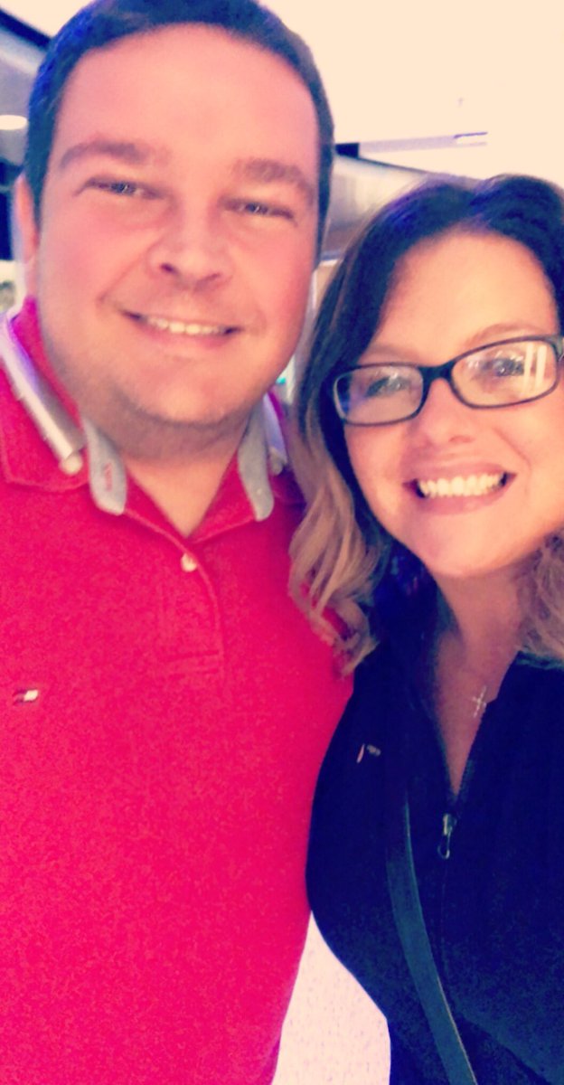 HeatherMaimone's tweet photo. #LosAngeles here I come! Ran into my #MembershipChair coming from Europe! #rubberdivision https://t.co/oPgF7aq5R9