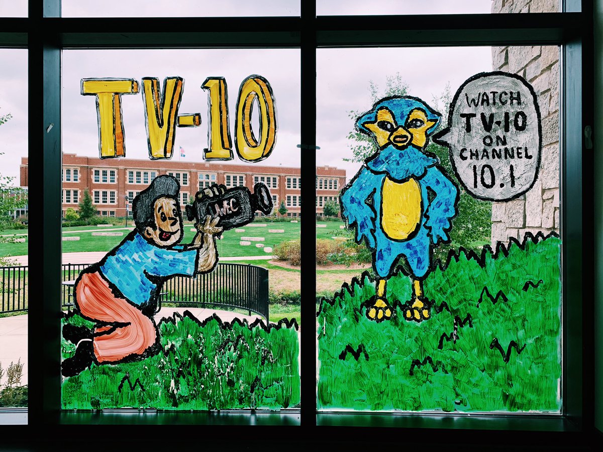 UWECTV10's tweet photo. Hey... Blu said it best. 😎
Happy Homecoming Week from your favorite campus television station! 📺
#uwec https://t.co/JJOocbi87a