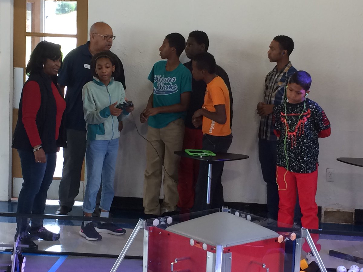 stlstubots's tweet photo. Amazing #BotShop yesterday at @JenningsK12 with @FTCMO teams and FLL teams; thank you @NSS_StL for presentations and Q&A on challenges of space travel! Thanks to Matt Roth for excellent gameplay workshop! Thanks to everyone who came! @FG_Robotics https://t.co/D4RsiKLRlB