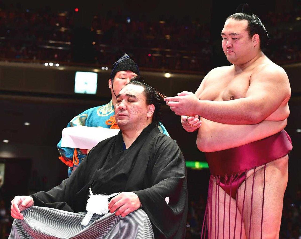 日馬富士の断髪式が台風の日に両国国技館で行なわれた 11ページ目 Togetter 日馬富士の断髪式が台風の日に両国国技館で行なわれた 11ページ目 Togetter