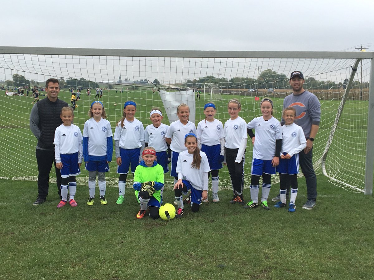 bsa_soccer's tweet photo. The @bsa_soccer 2010 Blue girls competed this weekend at @FCUnitedSoccer1 Midwest Classic. https://t.co/3lqVerjS4C