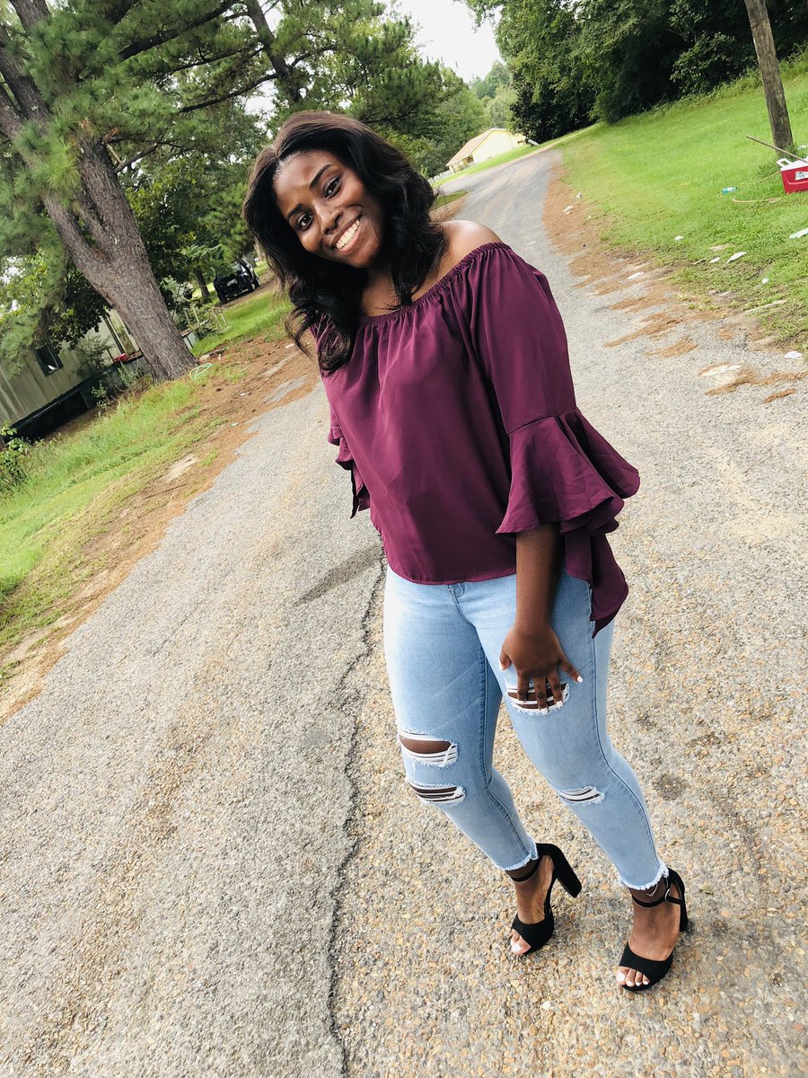 __Larrishun tweet media