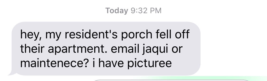 darllaa1's tweet photo. My 12 hour detox lasted 2 hours and I turned my phone back on and this is the message I received... #SAprobs #reslifeprobs https://t.co/1aVlFyhaGT