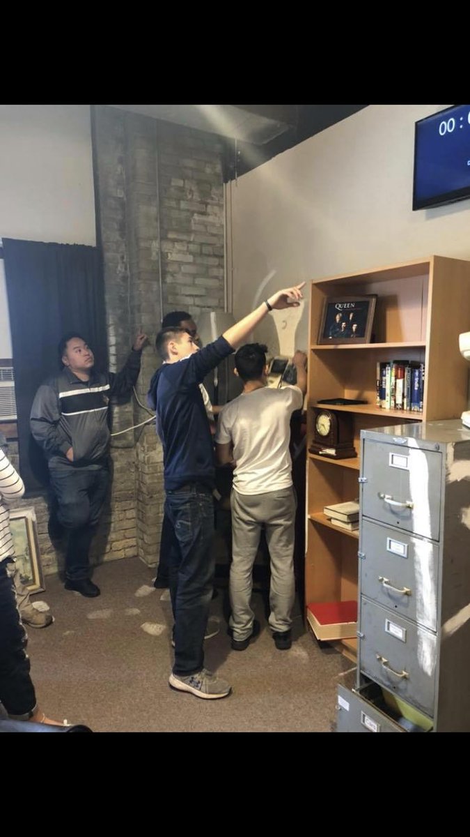 ExplorersSt's tweet image. After PT, we had a great team building experience. Locked in a room for an hour with these guys really taught us a lot.