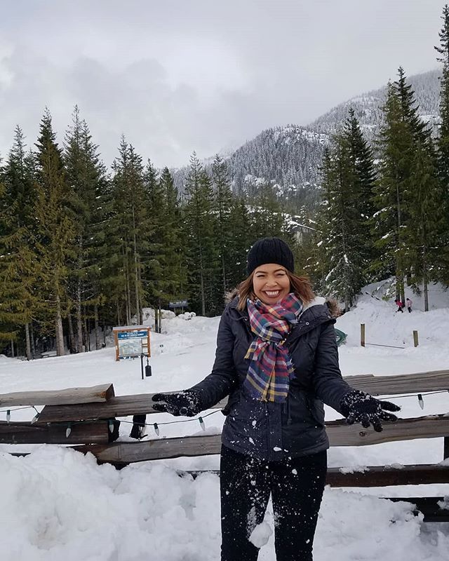 CPPStudyAbroad's tweet photo. @xingo_na_thaly
• • • • •
The face angelinos makes when they see frozen precipitation 🌨😅 Seriously tho, I saw it snow for the first time ever.
#Canada 🇨🇦 #thesearemyconfessions
#cppstudyabroad https://t.co/g4VP9fKoQO https://t.co/y5hdXXaFOm