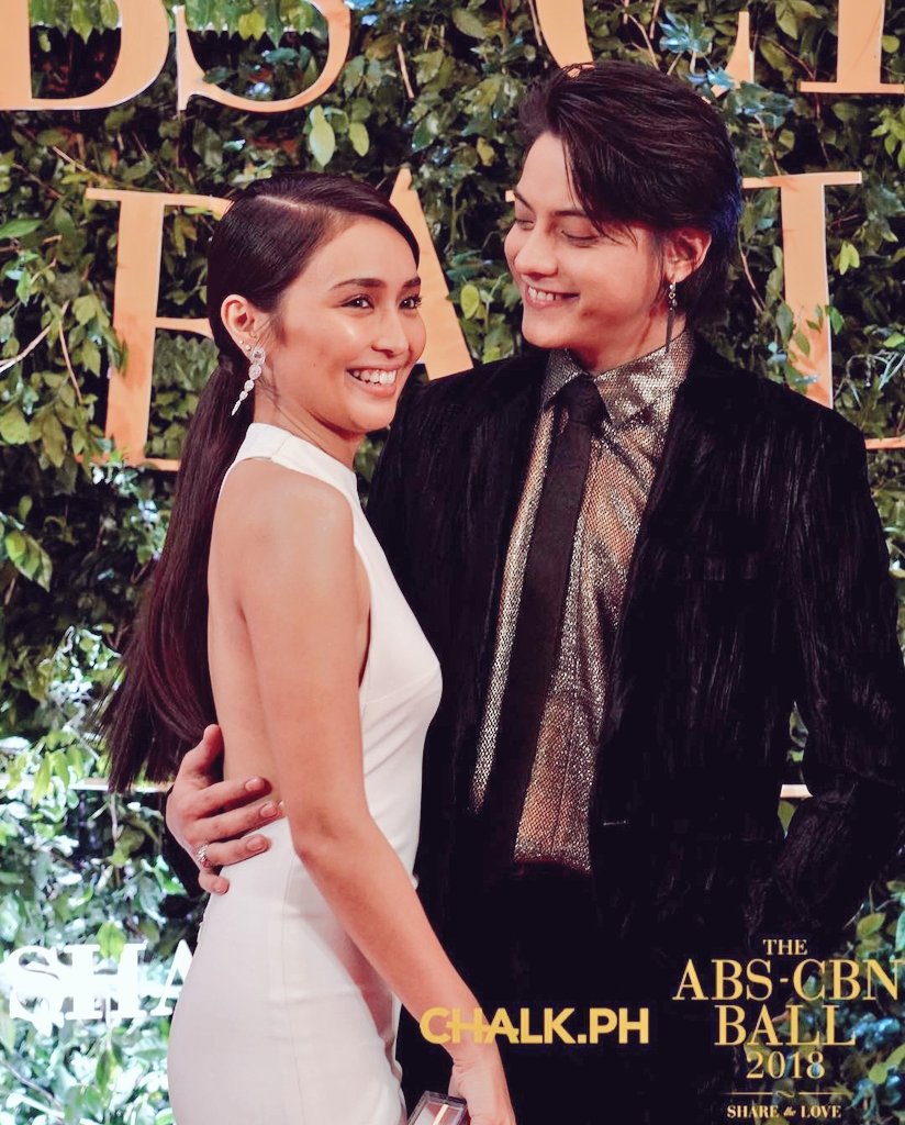 queenel67985463's tweet photo. Good afternoon my loves @bernardokath @imdanielpadilla  God bless you and keep you forever.🙏🏻🙏🏻🙏🏻 I love you both.😍
#PhenomenalBlockbusterCouple 
#TheHowsOfUsManyThanks 
#KathNiel https://t.co/663kZu3EIu