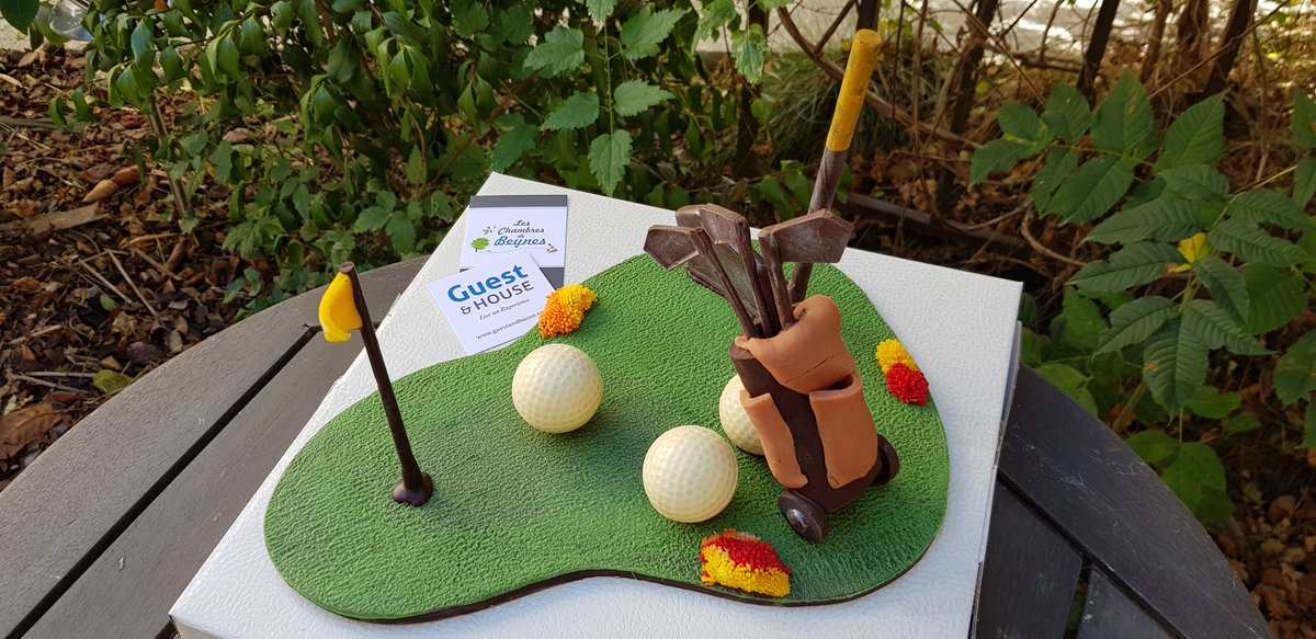CBeynes's tweet photo. La #RyderCup2018 aux Chambres de Beynes, c'est :

⛳ Voir jouer les plus grands golfeurs, à moins de 30 minutes de la maison.
⛳ Jouer sur des parcours de #golfs sans avoir à s'occuper de réserver les #greenfees.
⛳ La dégustation du parcours de golf de la Chocolaterie Colas. https://t.co/SiFQo9pdf7