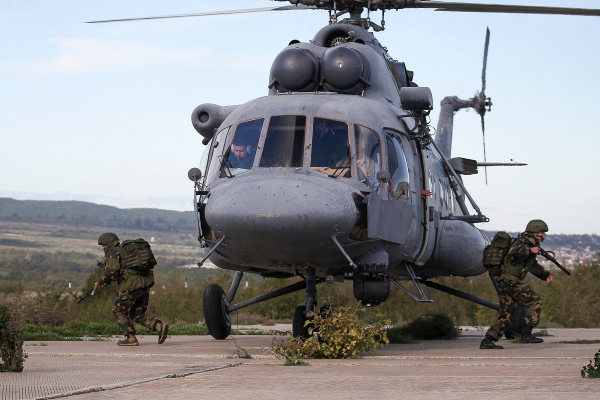 Вертолет десантников