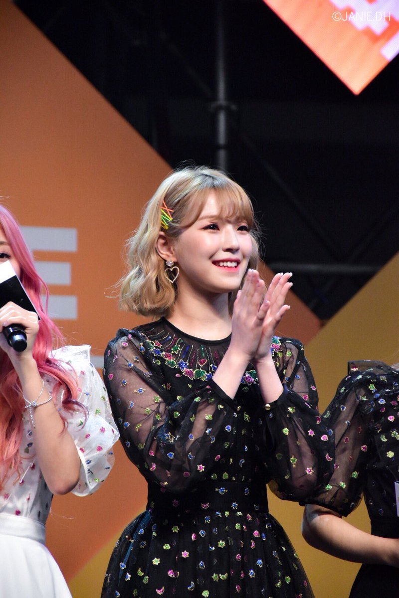baek jiheon pics tweet media