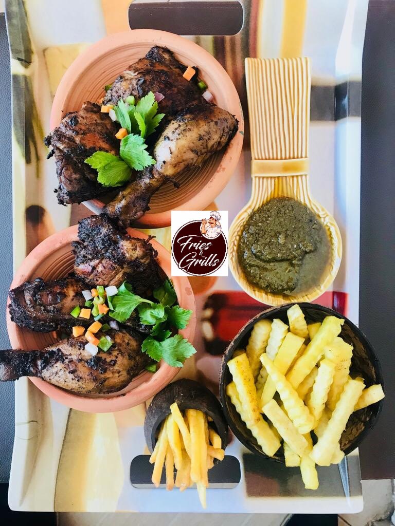 FriesNGrills's tweet photo. This is the beginning of a new month so let’s set it off rightly. Quote this tweet with a comment and the person with the most RTs and likes by close of day gets to have this sent to them or have it sent to a loved one in CapeCoast 😀 #Friesngrills #UCC https://t.co/GyVBZ4YuIP
