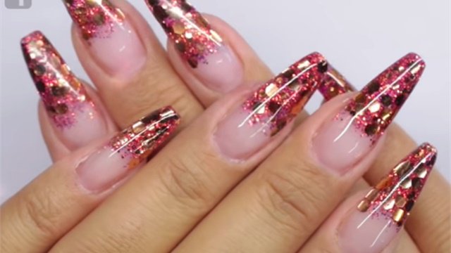 Glitter Gradient Snowflake Nails