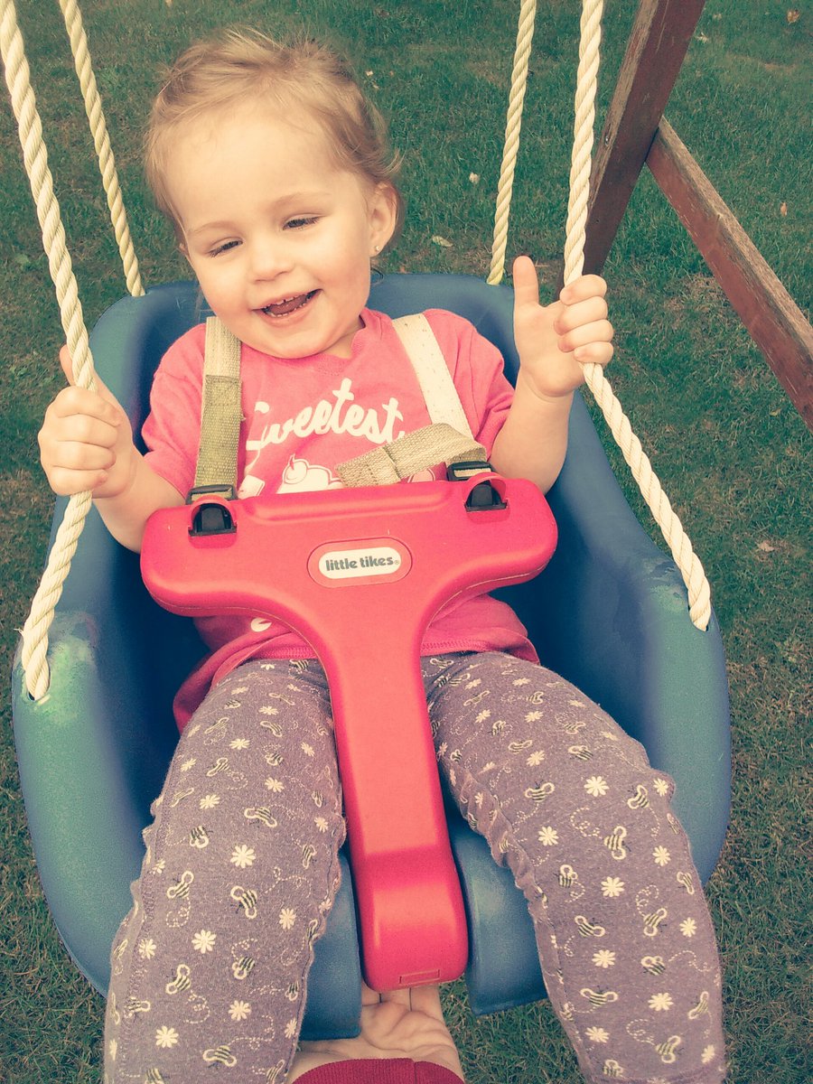 Gabby_tyler2's tweet photo. She's perfect #rileybug #mommasbaby #youcompleteme #iloveyou https://t.co/1t2KXuHGU8