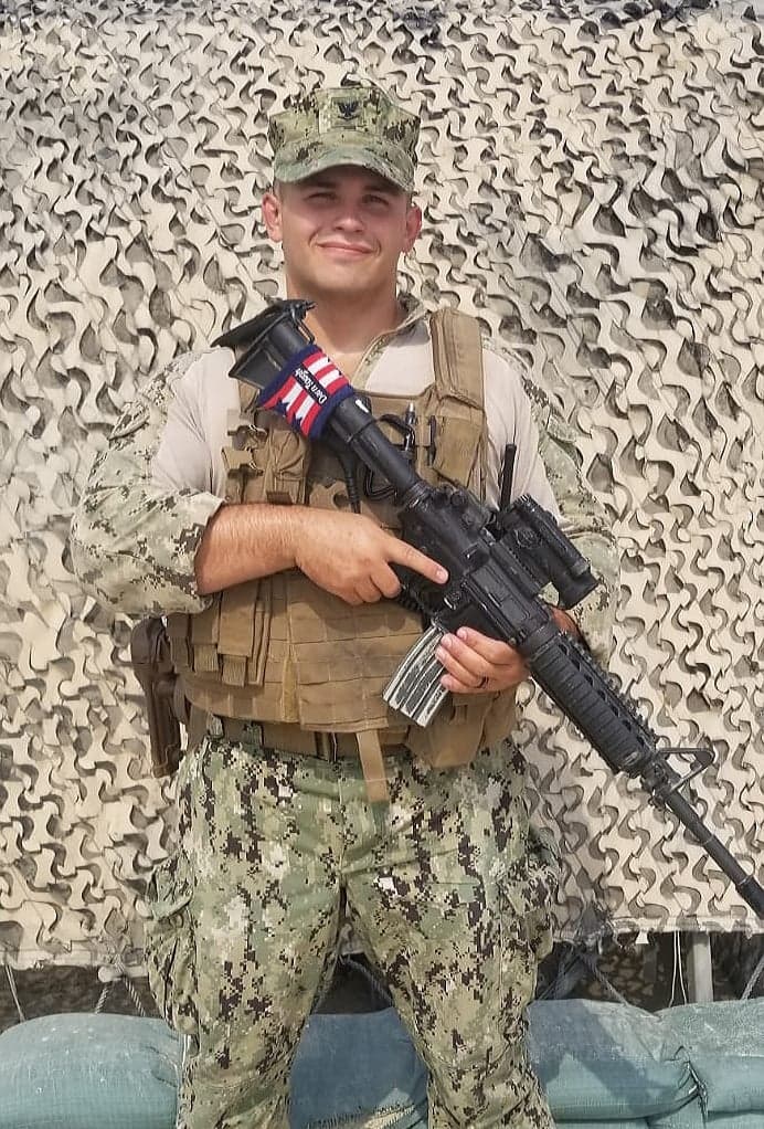 ktoler27's tweet photo. Appreciation post for this good looking fella. I sure am ready for him to be home! #nottoolong #butstilltoolong #deploymentsucks #lovethatguy https://t.co/rYGaOMtUO0