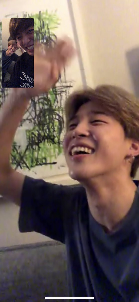 lyy_140's tweet photo. Rasa cinta ku tak akan pernah berkurang.
Lol,aku mencintaimu dan juga mencintai foto aibmu

#JIMIN #jungkook https://t.co/U3TQ3rpAcR