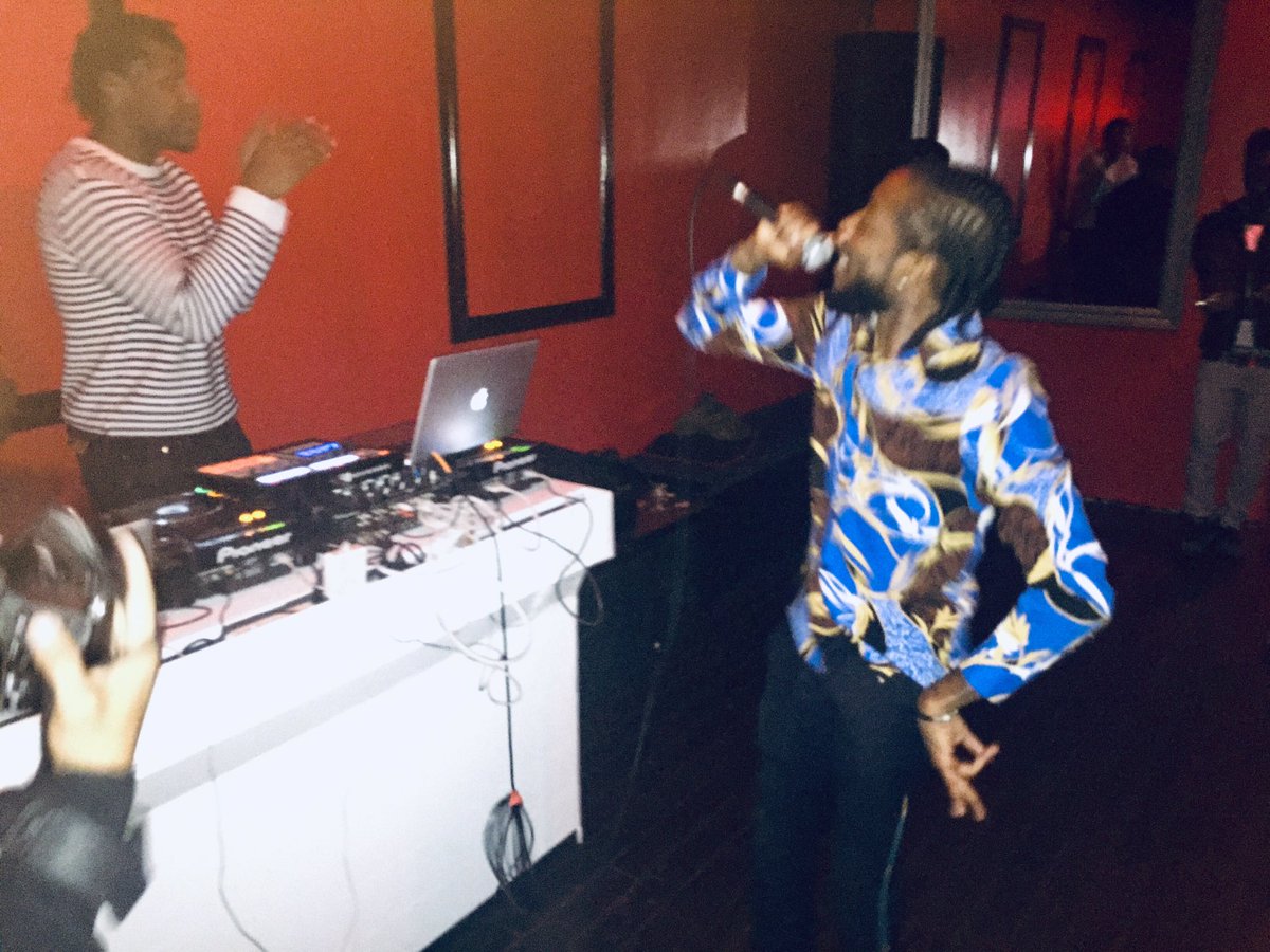 SwankPR's tweet photo. Check out the photos of @73V1NN @LordHaiti @TheBoyIllinois performing at the Bunda Lounge in Toronto for #SwankPRMediaDay. Please retweet. @RightNowTour @StackorStarvDJS @DoughFromDaGo #Toronto #ViewsFromThe6 https://t.co/c5cs8uud5c