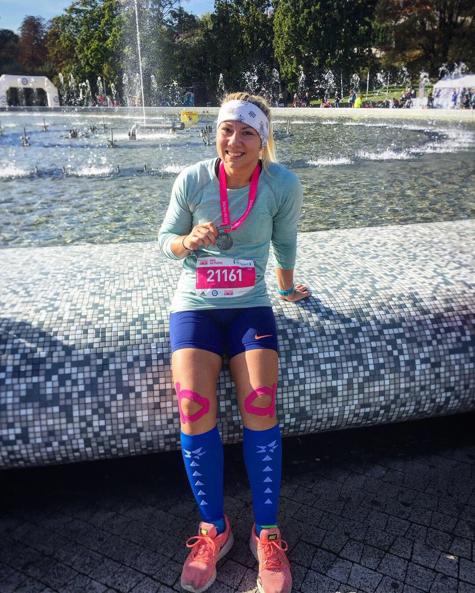 Justynawicicka's tweet photo. Run like a girl 🥇🏃‍♀️🖐
#pomocmierzonakilometrami #tmobilebiegnapiatke #40maratonwarszawski #running https://t.co/OTAJ3SJ7G2