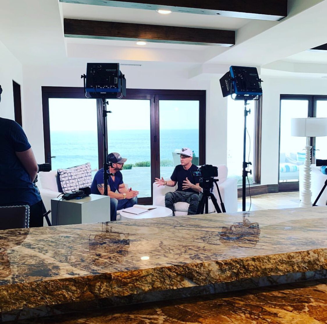 robdyrdek's tweet photo. Had amazing day with Ed Mylett at his home in Laguna Beach today. We recorded an episode of his Pod Cast, The Ed Mylett Show, that is no doubt one the very best interviews I have ever done. We are two like minded individuals with very similar outlooks on life... https://t.co/7LFTYiOZO1