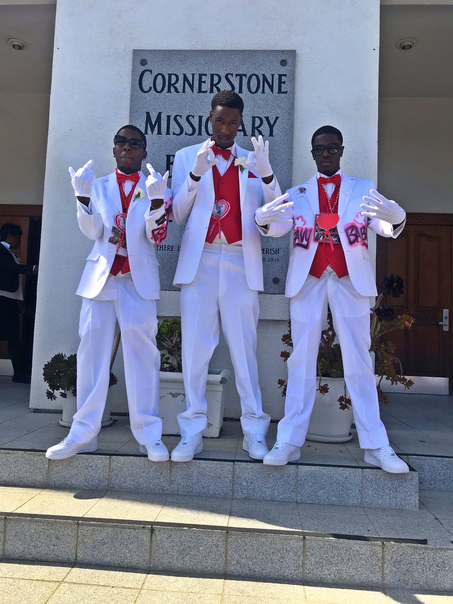 reesemoney4L's tweet photo. Ima Keep Rockin With the Same Old Names🕊💔 REST UP LIL BROTHER  I love you It Hurt Seeing You like that UNTIL WE MEET AGAIN🙏🏾👼🏾 #4EVAHEAVY🖤 https://t.co/JsL3zesHn1