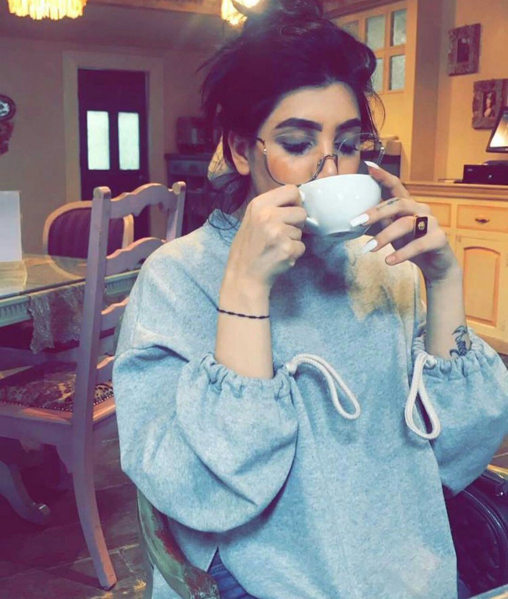 فاطمه العزاوي Fatosh Alazaoya Twitter