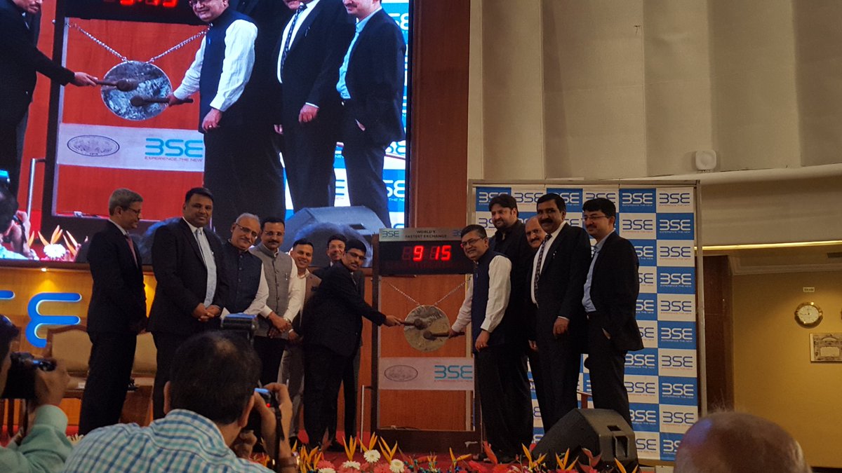 hcmehta007's tweet photo. @bse launches commodity segment under the leadership of @ashishchauhan. Launched by @SEBI_India WTM along with @BSEBrokersForum @uttambagri @sidshah1963 @neelgbc https://t.co/dhlC2u2etG
