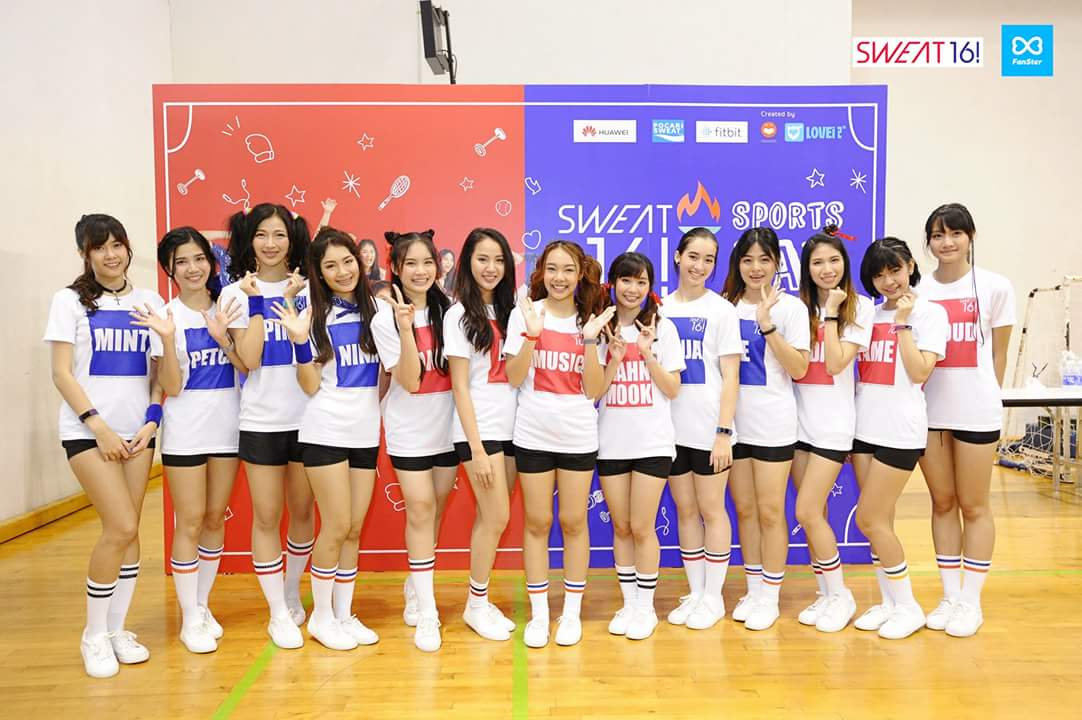 teamfanster's tweet photo. #1yearTogetherWithSweat16 ร่วมยินดีครบรอบ1ปีวันเดบิวท์ของ #Sweat16 วันนี้จ้า (ขอขอบคุณภาพจากคุณ Mahassanai Lewchalermwongse ค่ะ) https://t.co/X9DcmQy9d2