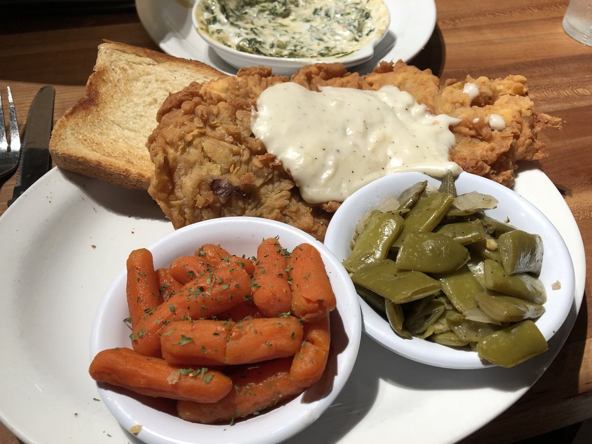 jazza1983's tweet photo. OMG! Birthday dinner tonight here in Austin at @cheddarskitchen https://t.co/kthjZ9OOLa