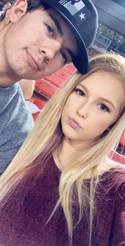 Madi_Taylor4's tweet photo. From our first pic to our most recent, it’s been a heck of a year. I couldn’t imagine spending 365 days with anyone else. Thank you for everything you do for me. I love you with all my heart baby❤️ @Collin9Sims https://t.co/soqMbXGugj