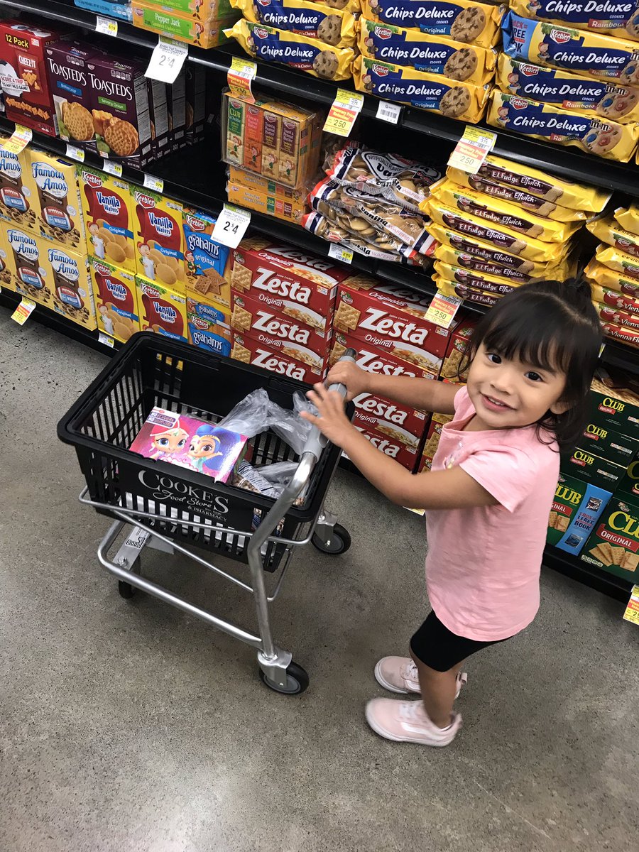ricardoh_65's tweet photo. Shopping ๐
#justsnacks https://t.co/Bkqtv2Svpb