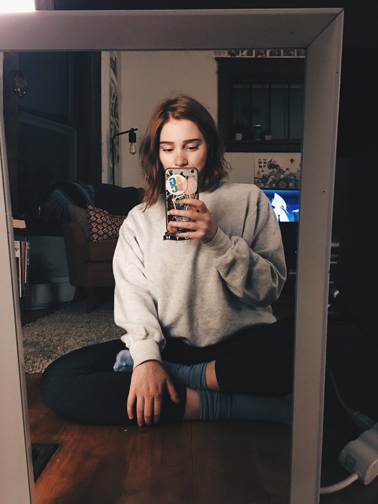 spacekaitie's tweet photo. Here’s some casual pics of me. https://t.co/aR9NvA6kPS